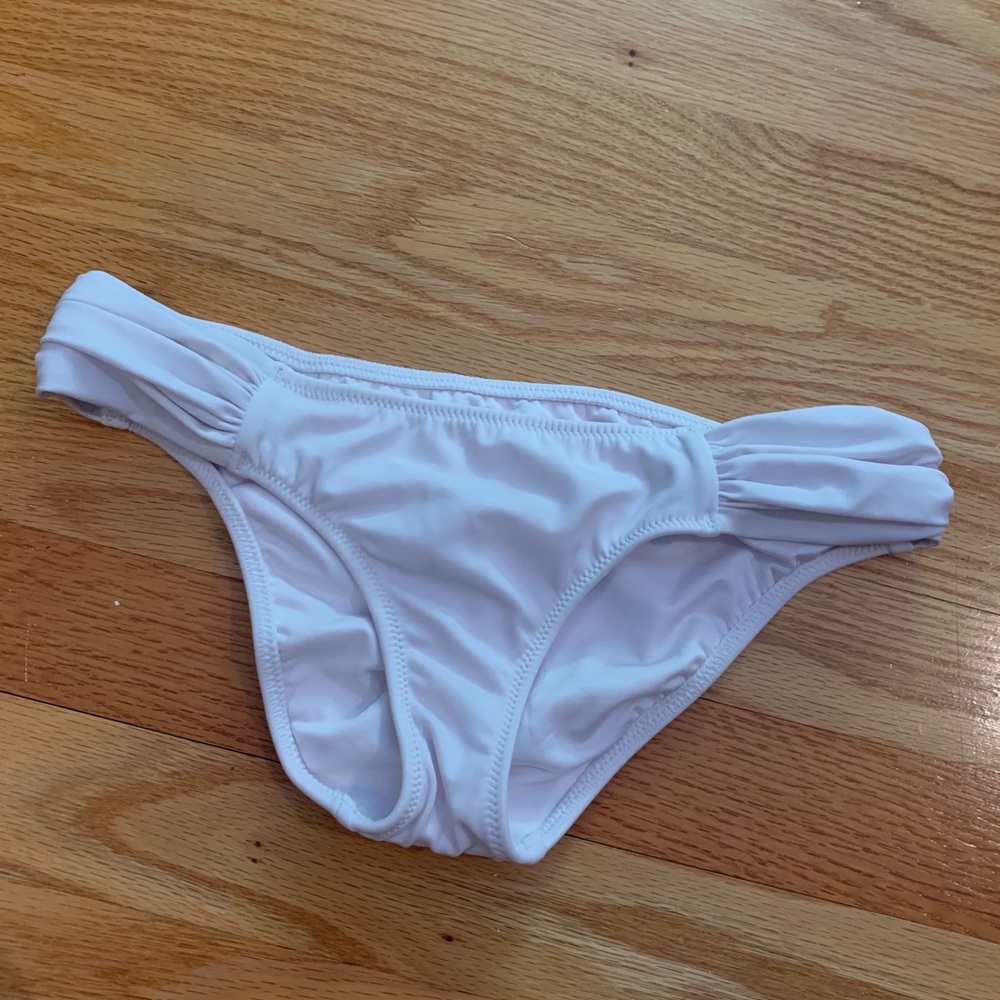 VS bathing suit bottoms